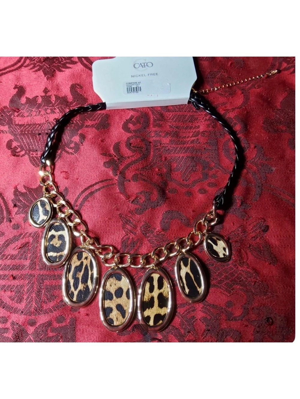 Oval Framed Necklace